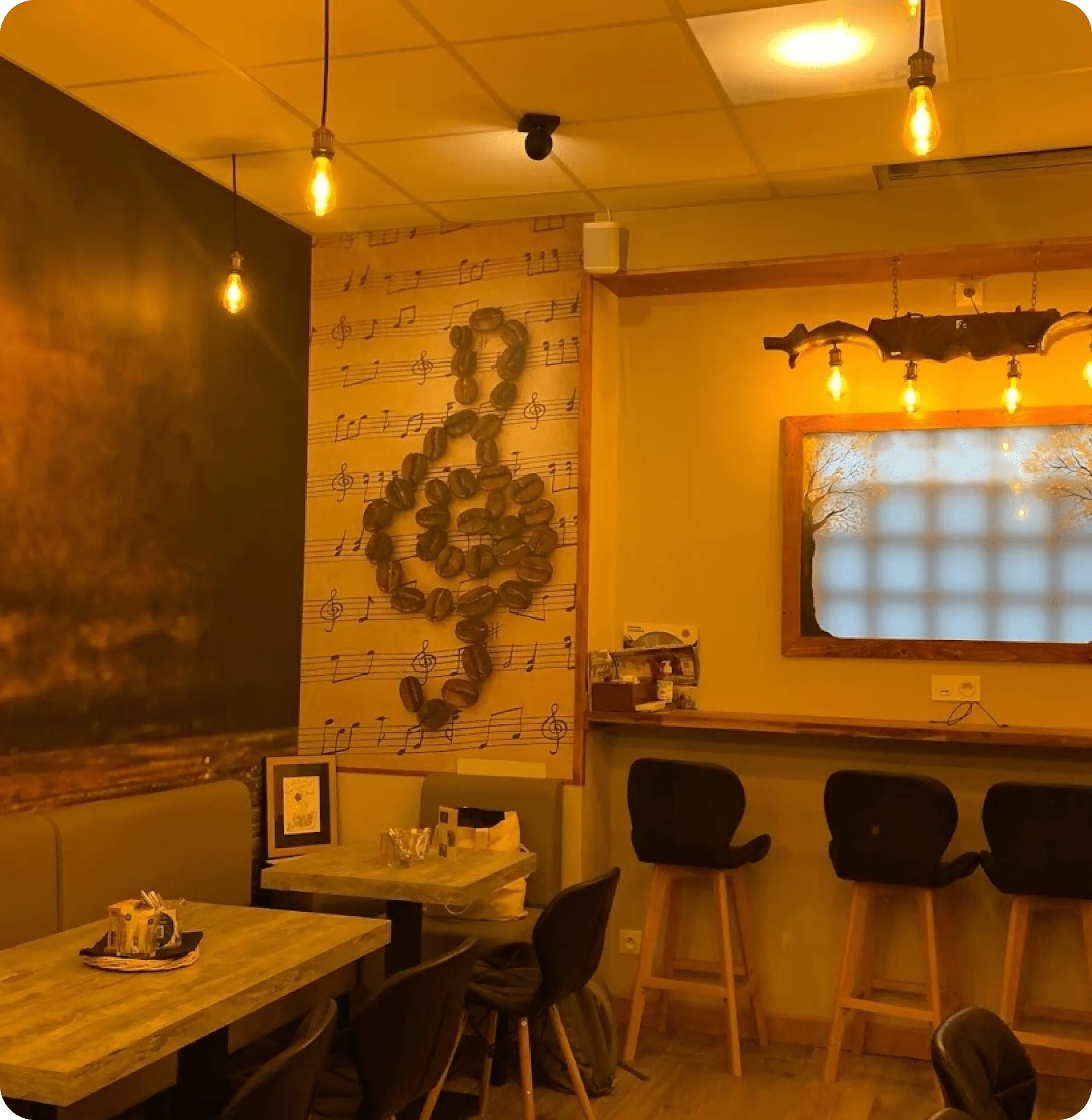 photo de la salle arrière du magasin